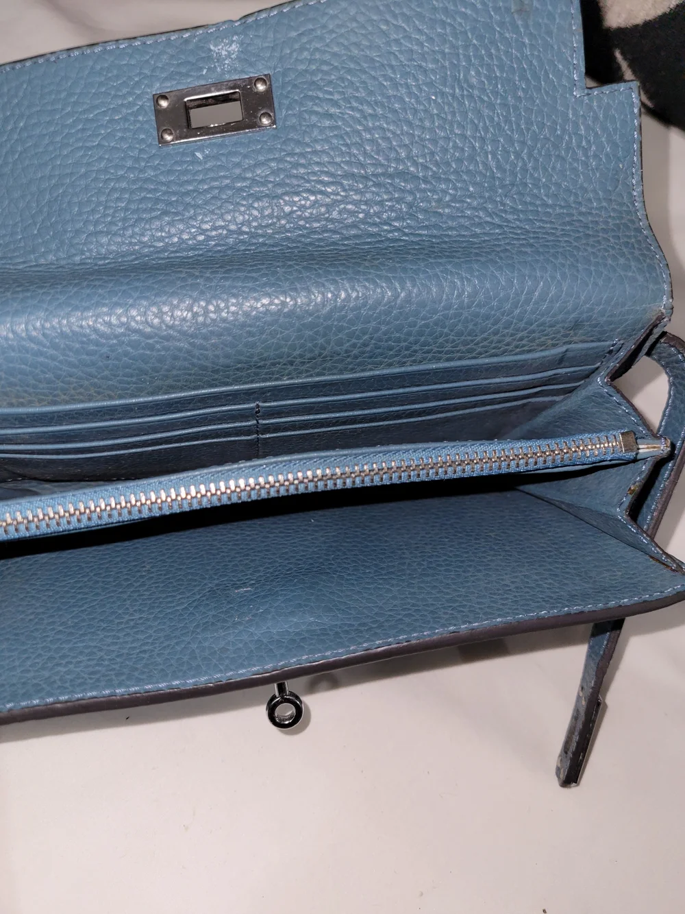 Pebbled Leather Fashion Clutch Wallet - Blue